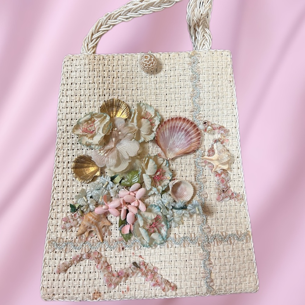 Vintage 1970s Japanese Handmade Flower and Seashell Handbag